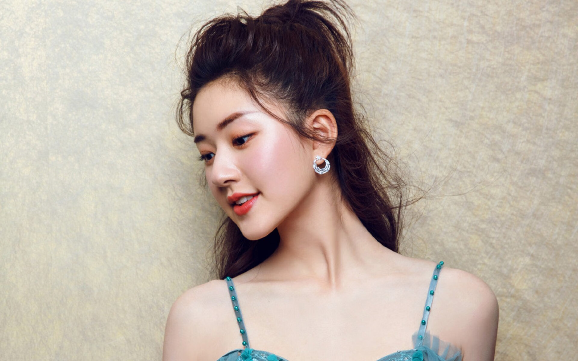 转身动作细节对蝶泳后程影响几何?,蝶泳转身规则